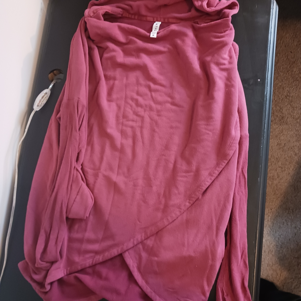 2/$30 DEAL!! Athleta Berry Cowl Neck Hoodie - Picture 6 of 11